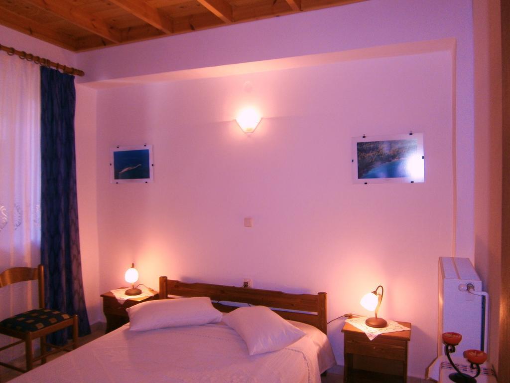 Villa Frias Asprogerakata Rum bild