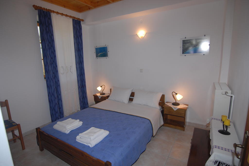 Villa Frias Asprogerakata Rum bild