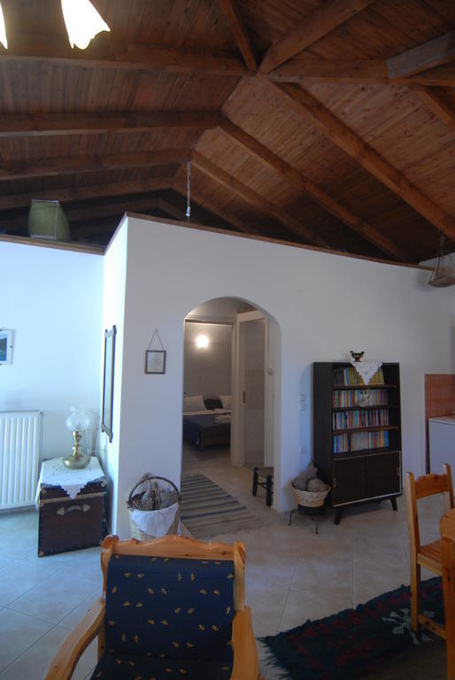 Villa Frias Asprogerakata Rum bild